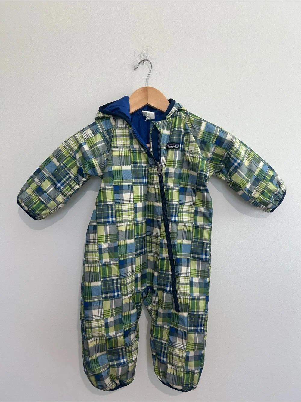 Patagonia Reversible Puff Ball Bunting Green Plaid & Royal Blue Size 12 months